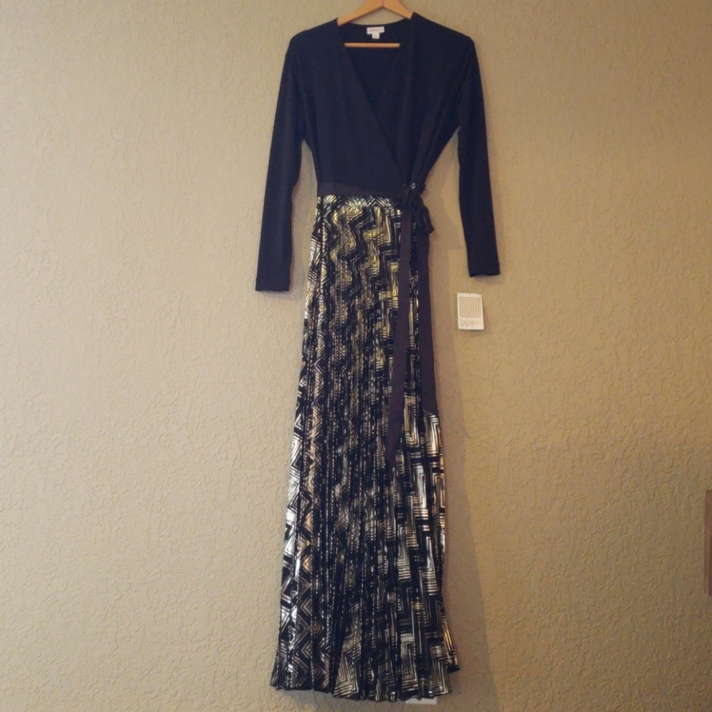 LuLaRoe Elegant Collection DeAnne Wrap Dress